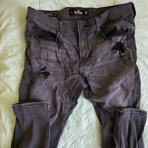 Black jean skinny, from Hollister size W32-L30 - Picture 1 of 3